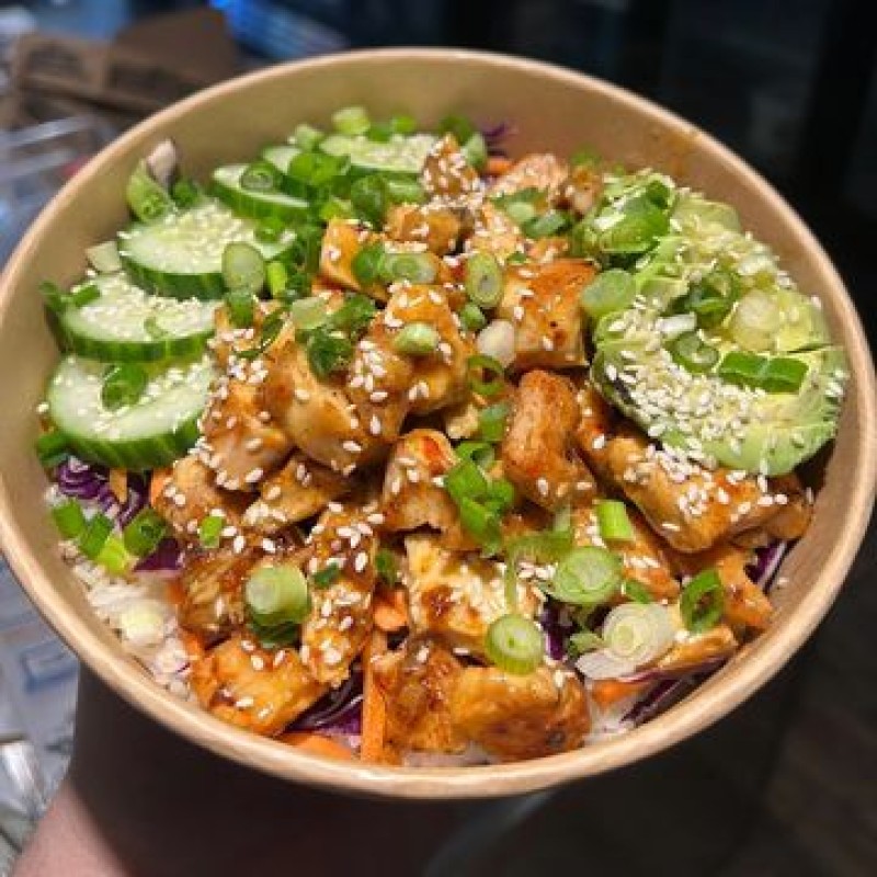 Sweet & Spicy Bang Bang Chicken Rice Bowl