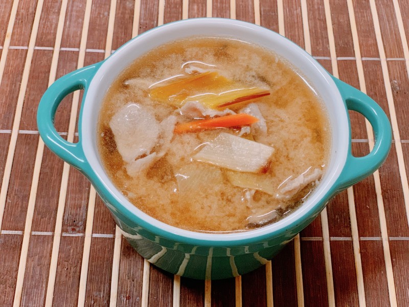 Tonjiru(pork miso soup) (medium) 