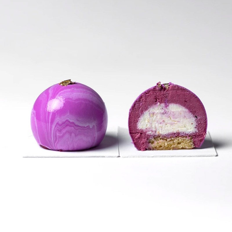Black Currant Mini Cake
