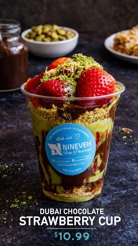 Dubai Chocolate Strawberry Cup